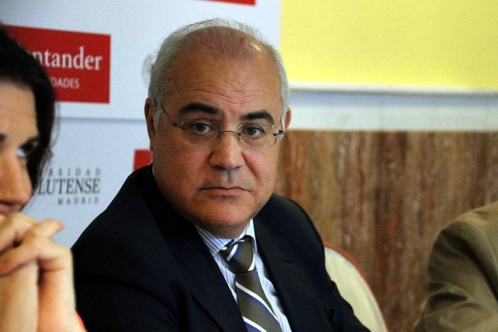 Tània TàpiaEl magistrat del Suprem Pablo Llarena, mirant a càmera, mentre participa com a ponent als cursos d'estiu de la Complutense, a l'Escorial, el 25 de juliol de 2018 (Horitzontal) Foto en Alta