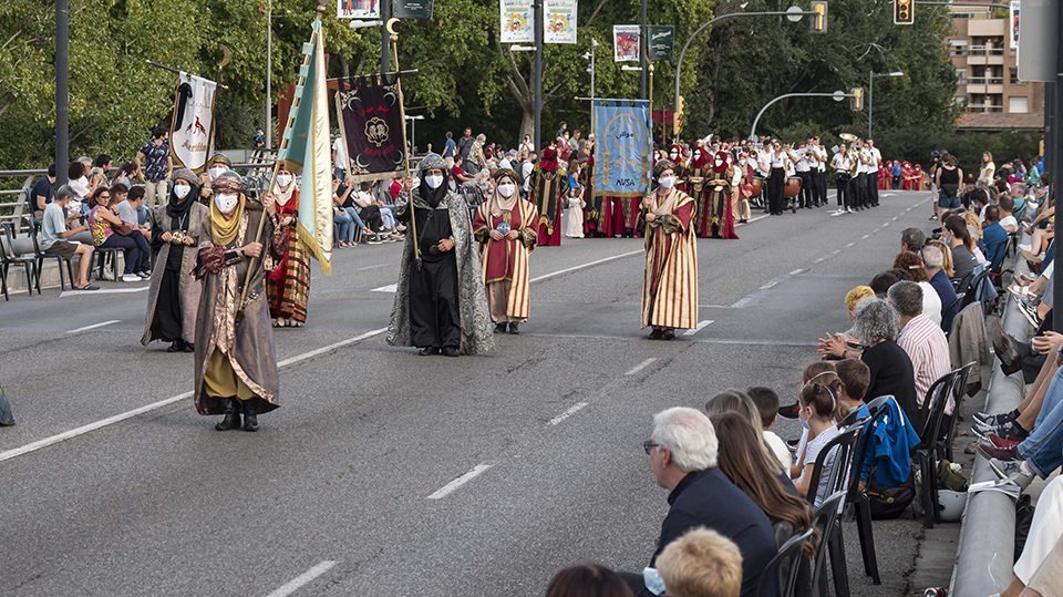 Desfilada de Moros i Cristians a les festes de tardor de Lleida @JaviMartín