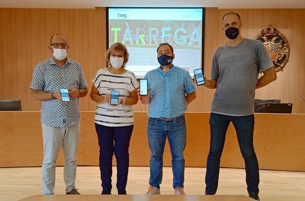 La roda de premsa de presentació del directori d'empreses de Tàrrega - Foto: Ajuntament de Tàrrega