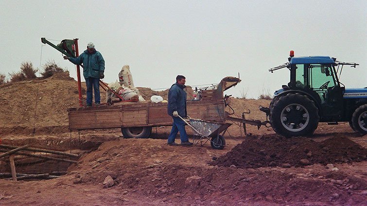 Els treballs de recuperació del Pou de l'Or l'any 2004 ©Poudel'Or