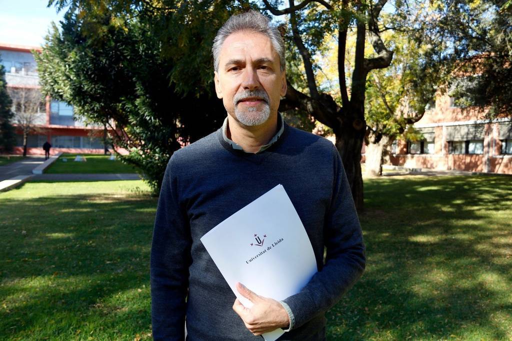 Oriol BoschPla mitjà on es pot veure el catedràtic de Geografia Física de la UdL, Ramon Batalla, el 8 de novembre de 2021. (Horitzontal)