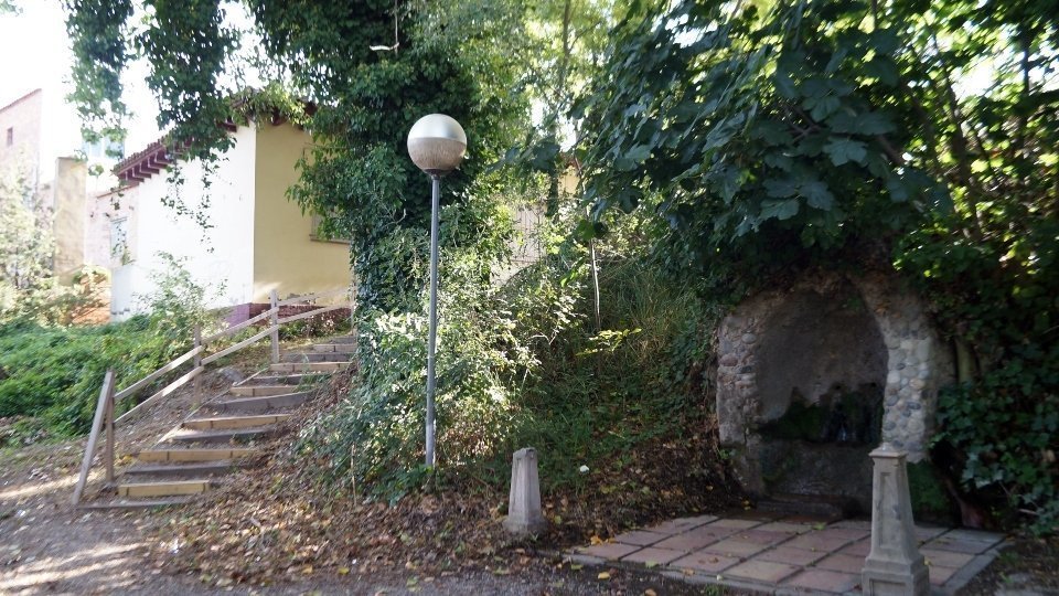 Antigues escoles de Grenyana. Fotografia: Cristina Mongay.