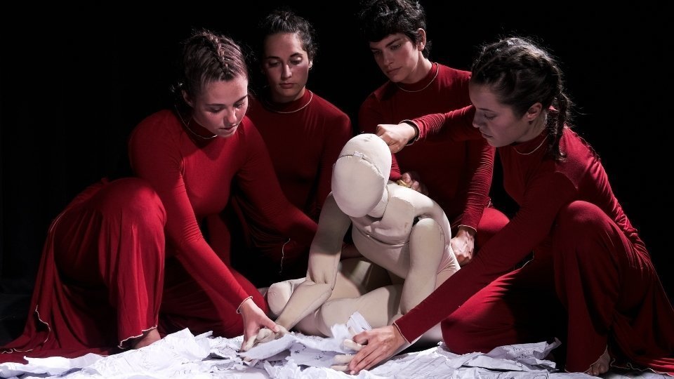 Les Cícliques, Tàbula