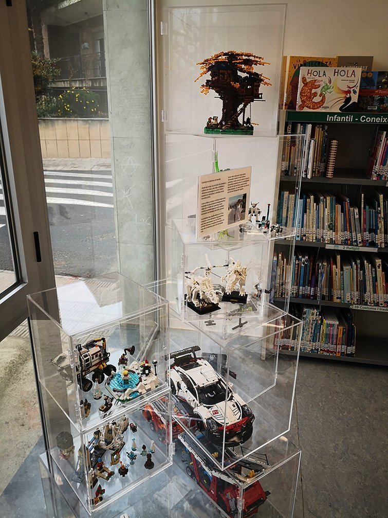 La mostra de peces Lego en homenatge a Cosmin Ionescu (1)