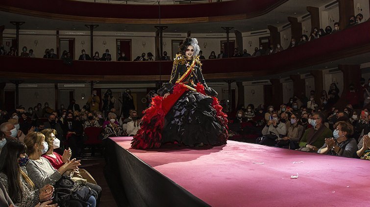 Vestit Pepita Marrades tercer premi fantasia ©JosepA.Pérez