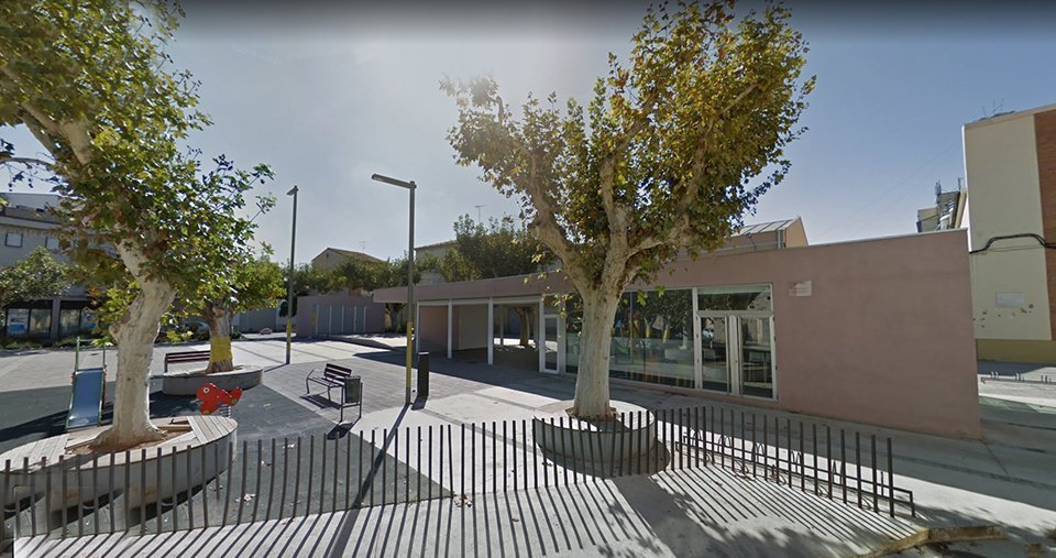 Edifici de la cafeteria i punt d'informació d'Ivars d'Urgell ©Territoriscat