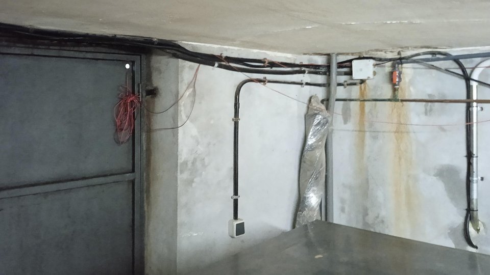 La mànega a la sala de màquines de les piscines ©XavierLlombart