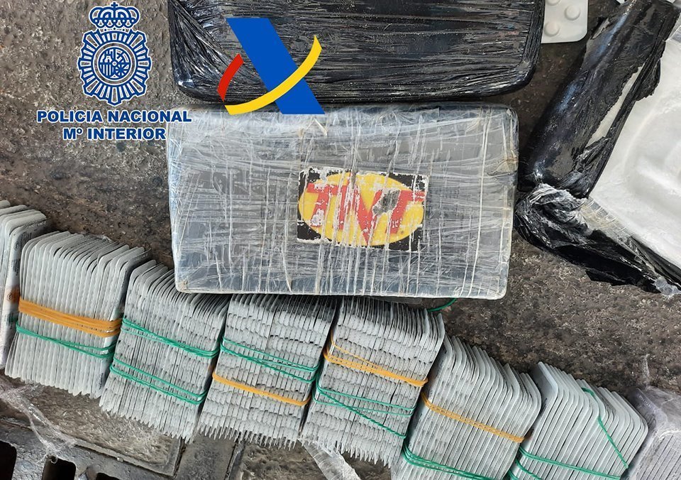 Fàrmacs confiscat per la Policia ©Policia