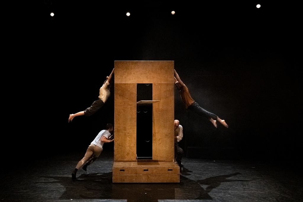 La companyia catalana de circ Eia, també present a Feten 2022, aquest dissabte, a les 20 h, al Teatre de la Llotja, amb l’espectacle ‘Nuye’