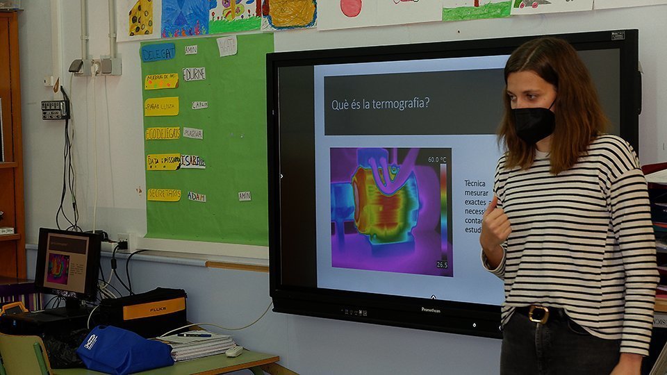 Montse Vilarrubí en el taller de l'escola Ignasi Peraire ©JosepAPérez