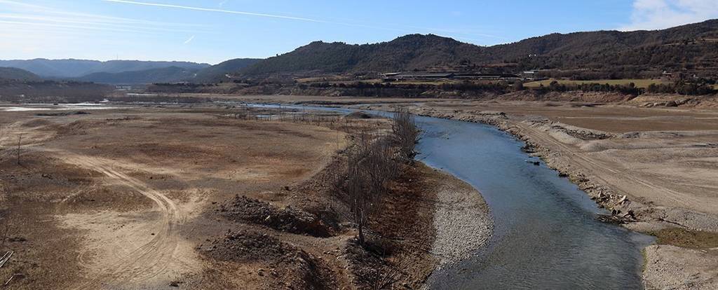 La cua de l'embassament de Rialb ©AlbertLijarcio