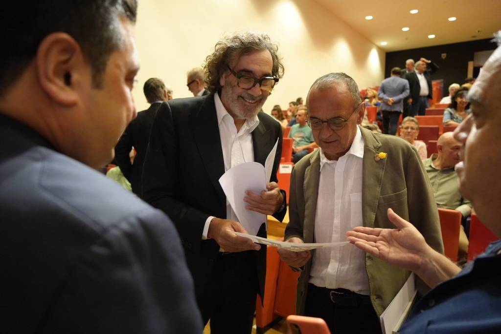El pregoner, Tatxo Benet, amb Pueyo abans de l'acte ©Mario Gascón