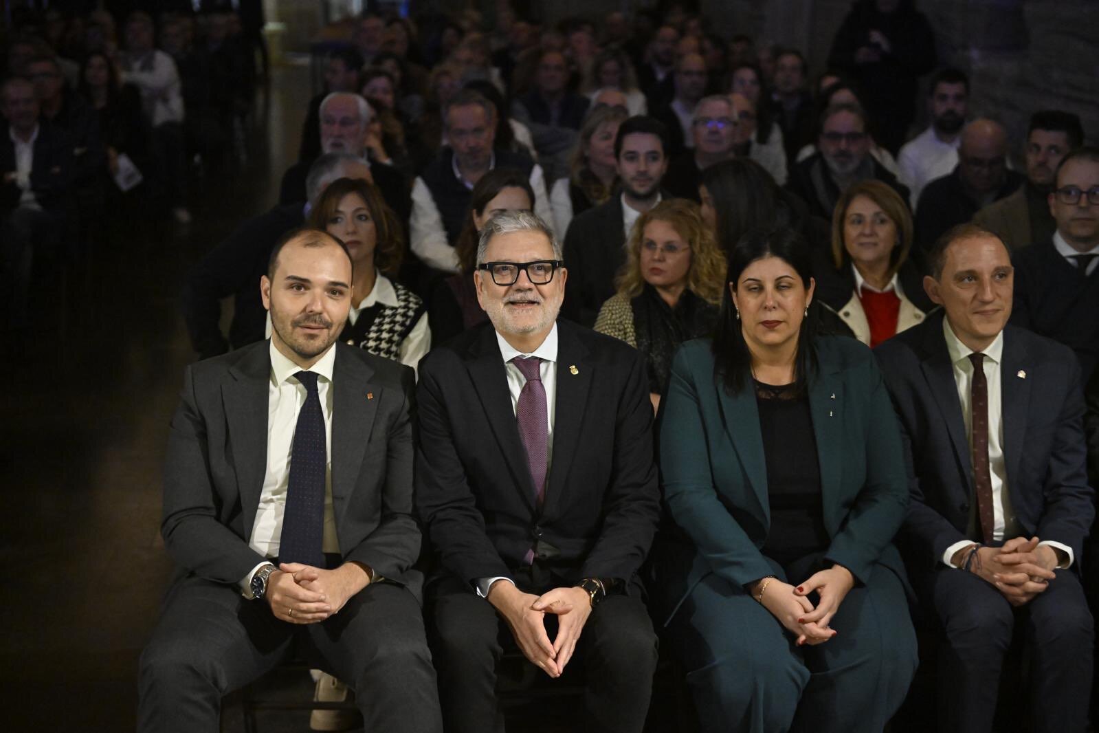 El conseller Albert Dalmau al costat del paer en cap Fèlix Larrosa. Foto: Cedida pel Govern